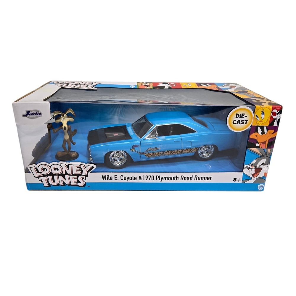 Jada 1:24 Diecast 1970 Plymouth Roadrunner with‎ Wile E Coyote Figure NEW